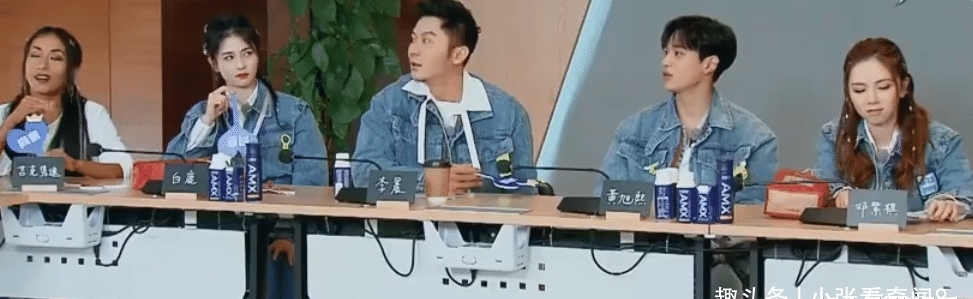 吉克隽逸 《奔跑吧9》首播大合照,baby靠边站,C位是另一位女生