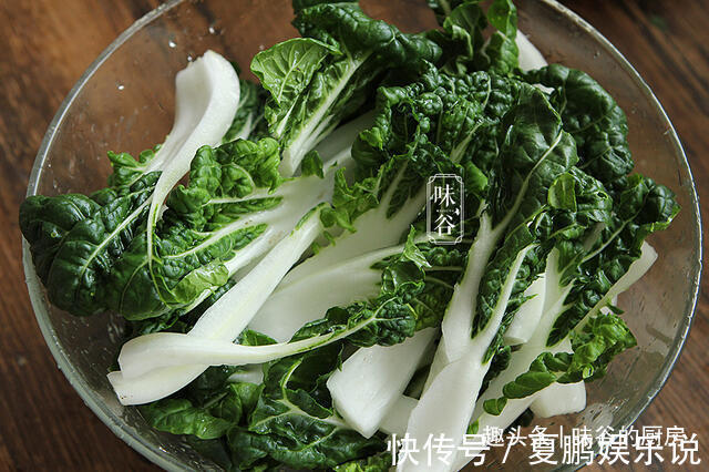 节食减肥|40岁阿姨轻断食晚餐,走红朋友圈,网友真自律,难怪越吃越瘦