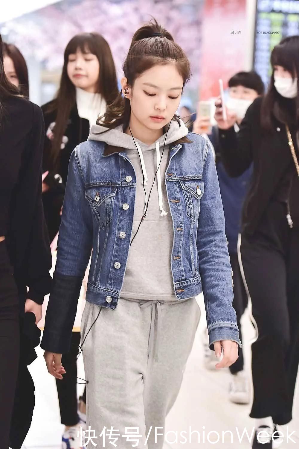 Jennie真是行走中的冷皮女孩种草机