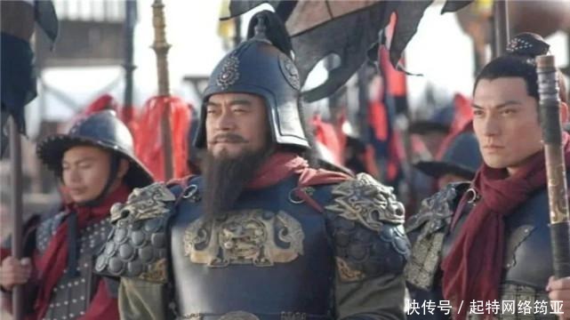 当中|此人和宋江齐名,麾下暗藏4大猛将,实力不亚于林冲武松!