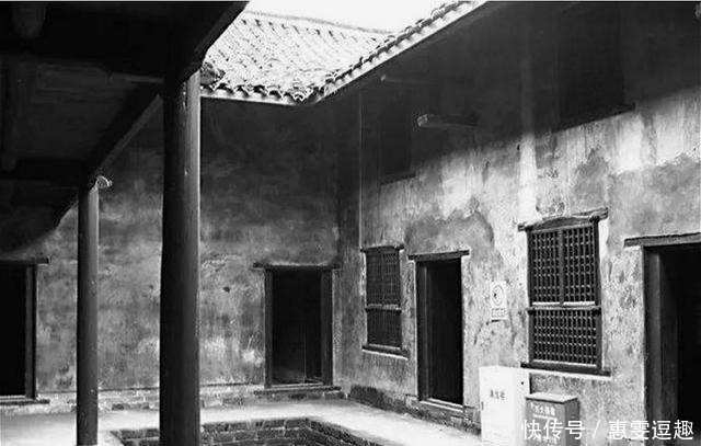 一位英雄,写下一首绝命诗,妻子5根金条买下,此诗几乎人人会背