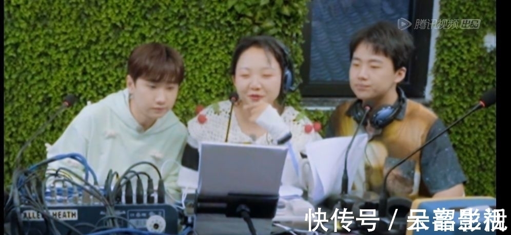 李雪琴|(zhì)五十公里桃花塢郭麒麟怒懟孟子義，李雪琴碰到這奇葩女也無(wú)語(yǔ)