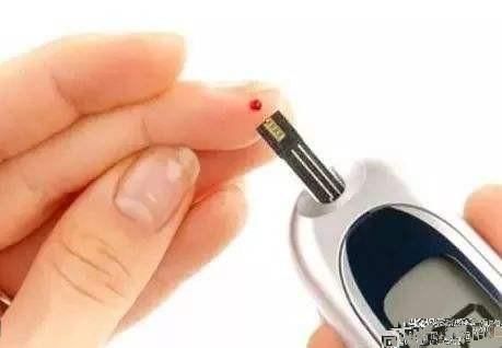 指尖血糖与静脉血糖比哪个血糖会高些?为什么?不妨看一看