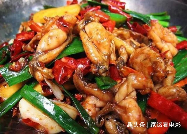 酱焖排骨|美食推荐蘑菇番茄烩肥牛、鱼香豆腐、蚝油田鸡、酱焖排骨的做法