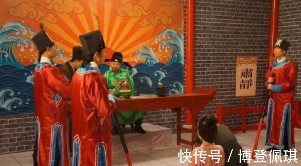 |沙雕动画！搞笑：墙上的一个拆字，让我差点被老爹打死！