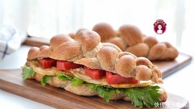 蔬菜|我家早餐爱吃这面包,暄软有嚼劲,煎蛋蔬菜随意放,老人孩子也爱