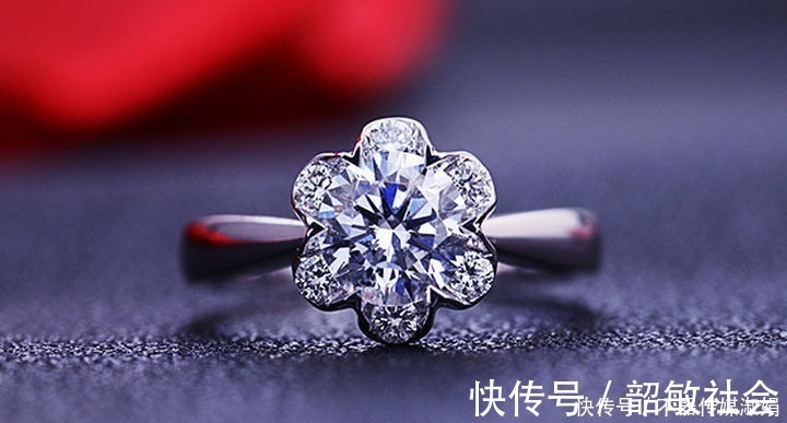 钻石 铂金戒指多少钱?影响铂金戒指价格的因素有哪些?