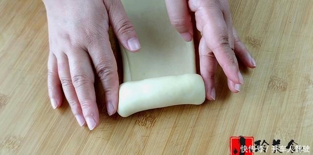 吐司面包,手把手教你在家做,5分钟揉出手套膜,比买的还好吃