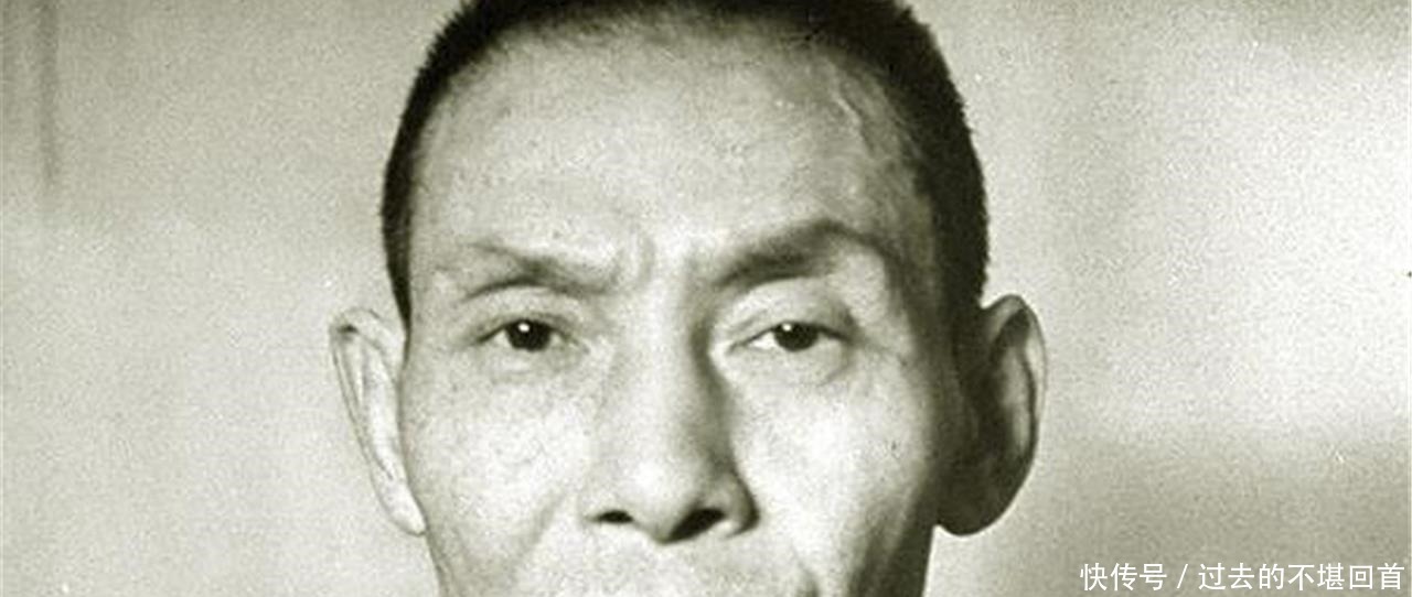 杜月笙生病后找道士算命,道士写下14个字,他看后心灰意冷!