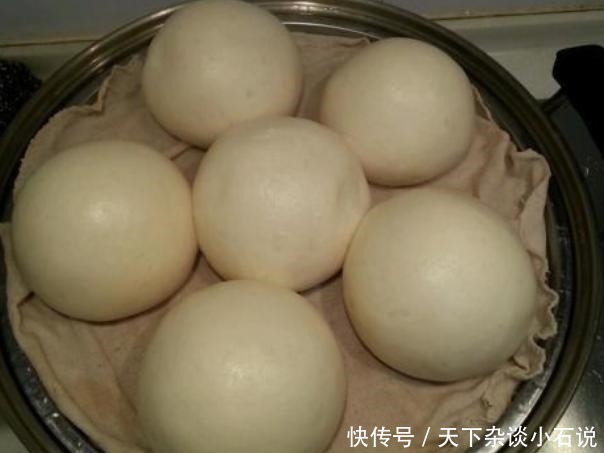 酵母|卖馒头的大娘说漏嘴,馒头不要直接上锅蒸,牢记一点,蓬松又好吃