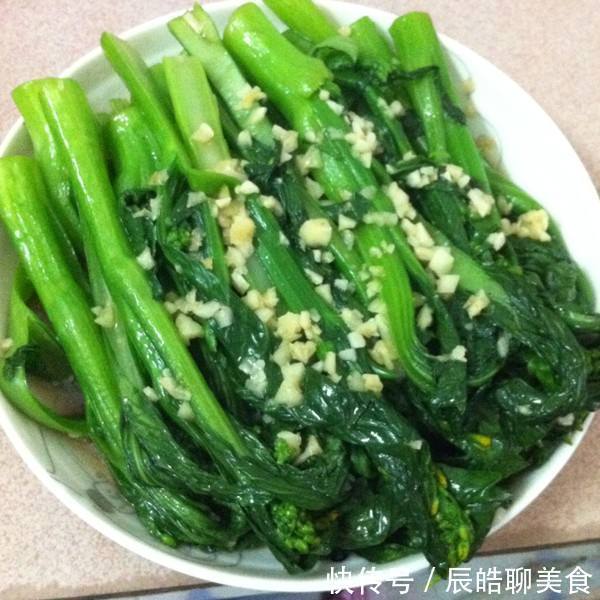 头发|女人爱自己多吃此菜,头发黑顺了,皱纹淡了,皮肤细腻又光滑