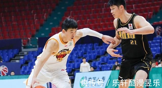 深圳队|“黑马”相遇山西男篮vs深圳男篮,深圳全民皆兵半场领先17分