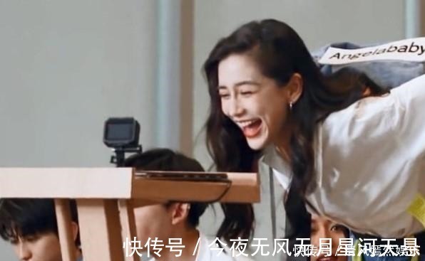 小游戲|157cm的鄧紫棋才是尺子，跟168cm的baby站在一起，誰撒謊了！