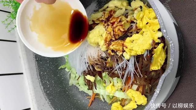 教你做懒人馅饼,不用“水”不“和面”,外酥里香吃了还想吃