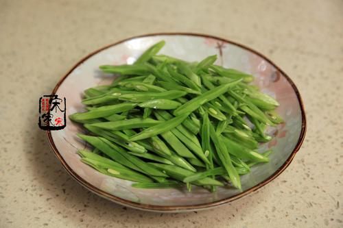 公公来吃饭,我做1道小菜给他下酒,公公笑称:比闺女都贴心