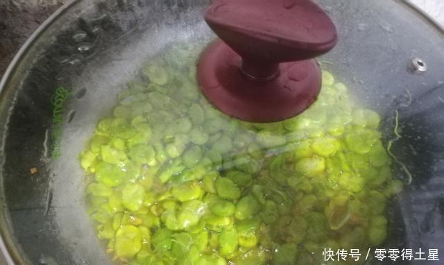 回锅肉|让我们来一盘回锅肉炒蚕豆，荤素搭配更有营养，你值得拥有