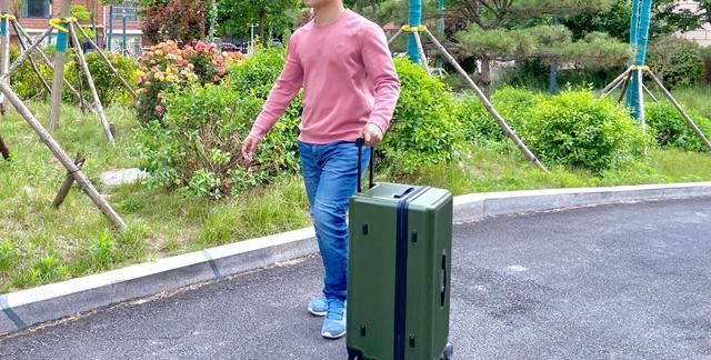 拉杆|锦囊行李箱有多能装？我想要的统统带走