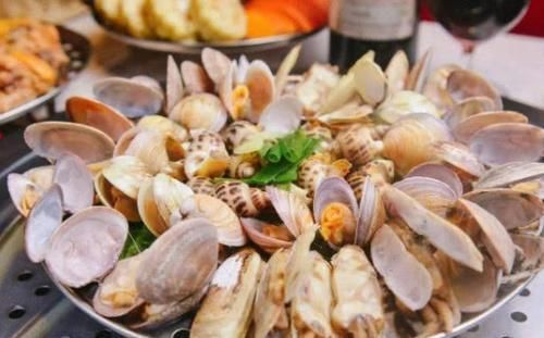 子宫|女孩来月经，谨记“3吃4不吃”，子宫干干净净，皮肤红润有光泽