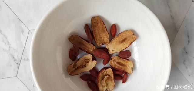 糯米饭|糯米粉开水烫一烫,比年糕做法还要简单,比糍粑好吃