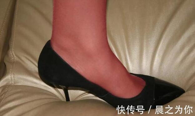 细高跟 -细脚尖头高跟鞋,永不过时,更能穿出独特性感的女人魅力!