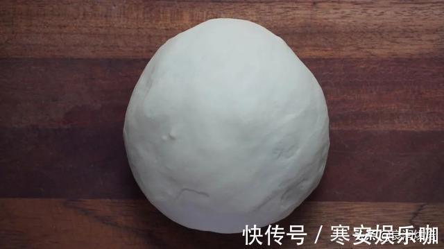 香甜|馒头吃够了,试试这样做,无技巧无难度,暄软香甜,比面包还好吃