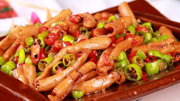 让孩子多吃两碗饭的下饭菜,上桌香气四溢,酸爽开胃,太美味!