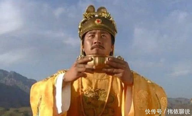 路费|官员没钱回家,卖4岁女儿换路费,朱元璋下令:阉了他!