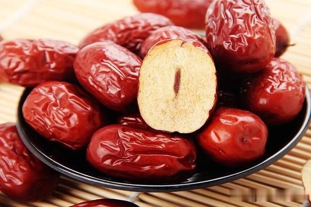 红枣|生姜和红枣放在一起,解决了好多人的大烦恼,别不当个事,都看看