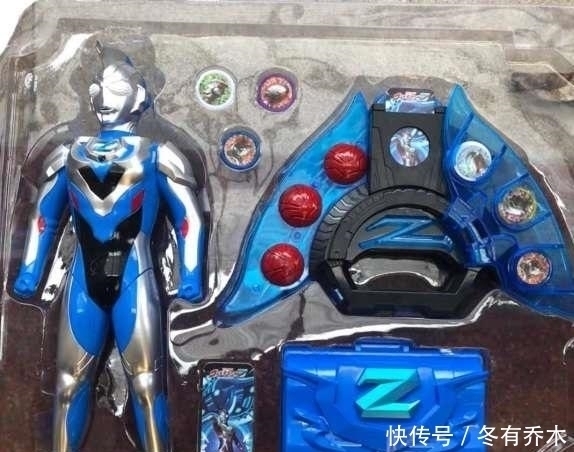 奥特曼|泽塔奥特曼 变身玩具万代未动,国产先行,盗版技术越来越先进?
