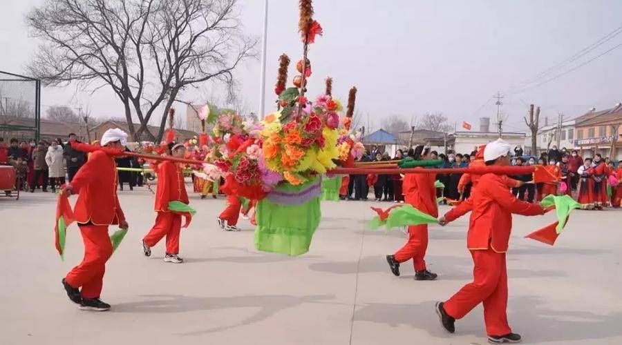 花杠舞|德州非遗第四次登上央视！民俗花杠舞，“花枝招展”闹元宵