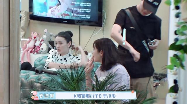 两位出名明星塌房一个违反公法法则一个疑似被抓）！《2018文娱圈吃瓜期末考（世界卷）-徐若晗谢彬彬狡赖恋情双双辟谣相知会餐表传-（一月2大瓜