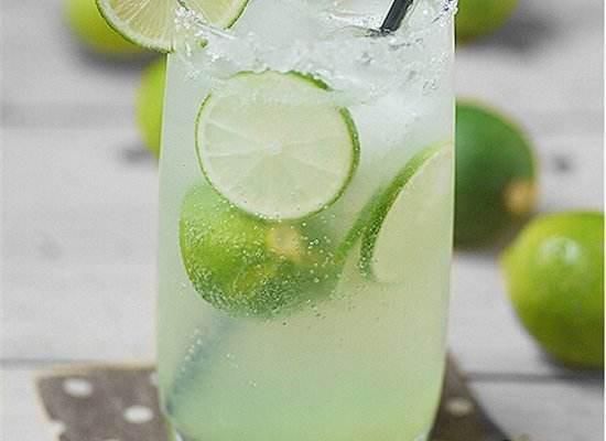 這5種食物盡量少吃,吃得越多,越給身體扯后腿