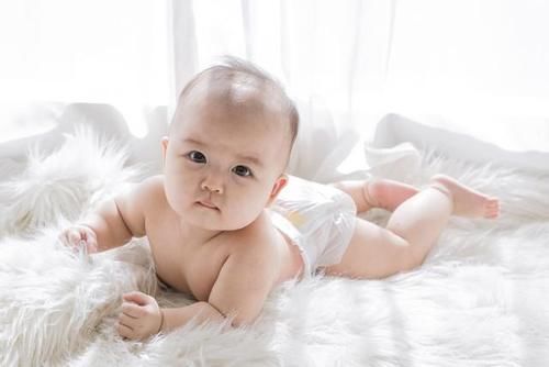 特征|宝宝聪不聪明“看手”就知道,小手有这3个特征,多半是个机灵娃