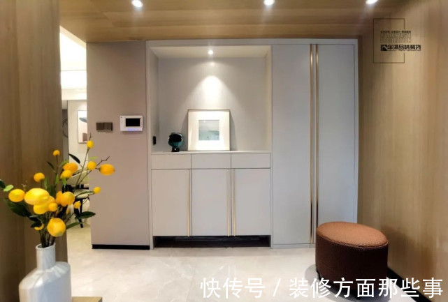 背景墙|160㎡现代轻奢设计新家,维克胡桃+皓月白搭配,为家升温不少
