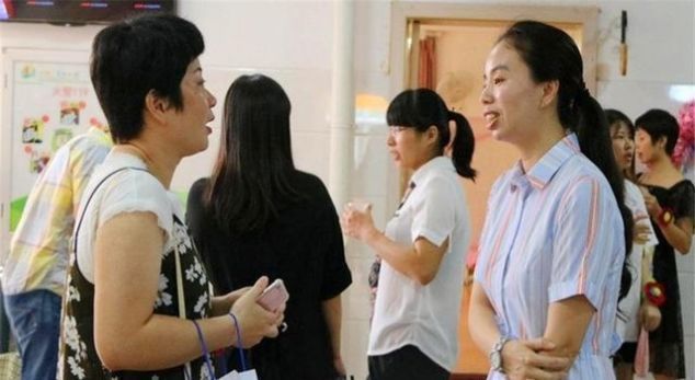 小知识|宝妈不小心将消息错发到家长群,撤回道歉也来不及,孩子被退学