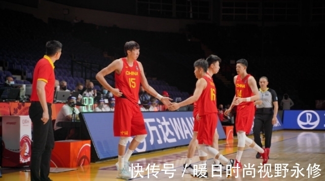 赵继伟|奥运落选赛中国男篮狂输加拿大30分 胡明轩24分周琦12+7下半场2分