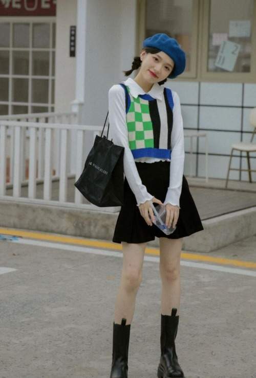 穿搭|今秋流行的学院风穿搭get起来,让你秒变高中生,减龄不止十岁