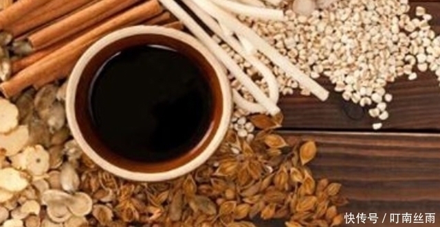 身体不适|肝不好怎么办?72岁老中医教你,晨起3件事,帮肝排毒