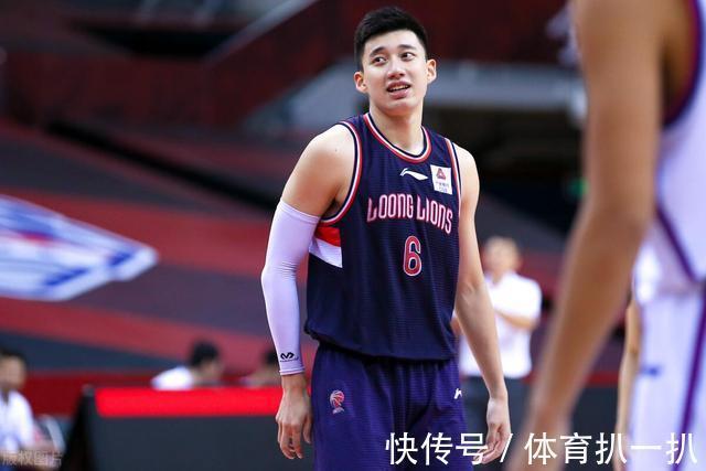 司坤|山东男篮离队第一人!27岁高颜值前锋将告别,本赛季仅出场1分钟