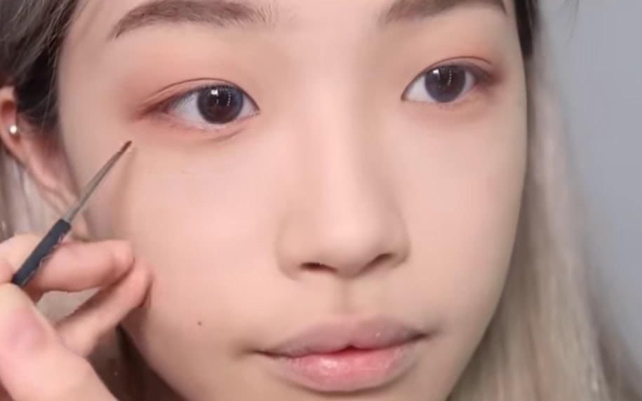 小姐姐仿妆“小千代”，被吐槽装嫩，看到成品这脸被天使吻过