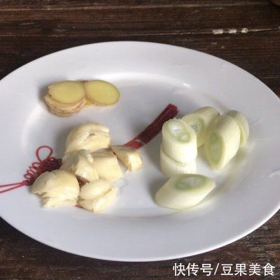 美味|学会这道#夏日开胃餐#红烧鸡翅中，让冬日美味加倍