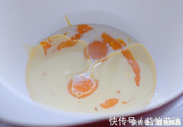 蛋黄|电饭锅蛋糕不蓬松还塌陷？注意这几个细节，我做一次就成功