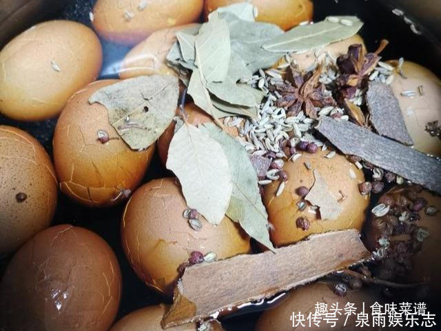 手把手|五香茶叶蛋的商用配方,茶香浓郁,手把手教你制作,用料精确到克