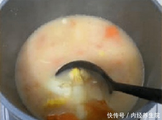 汤汁|7款滋补润燥鱼汤食谱,鲜甜美味!汤汁浓没腥味,全家人都爱喝