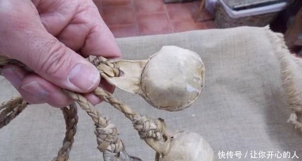 脑袋|南美洲流浪民族的标志武器——流星索,锁拿猎物、敲人脑袋都合适