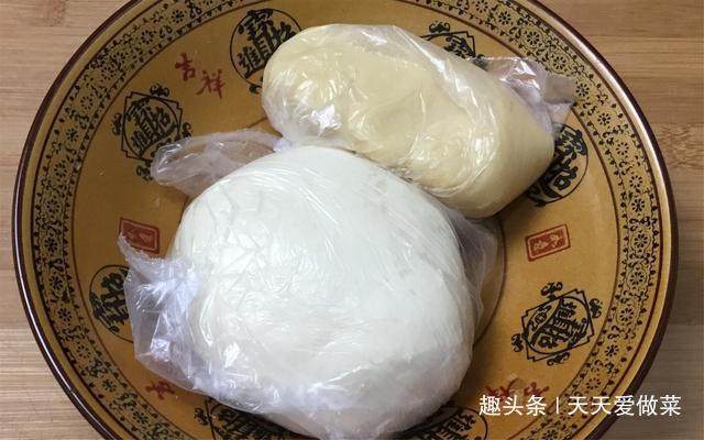 外皮酥脆，柔软蓬松的老式小酥饼，做法比例详细，比买的好吃