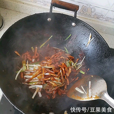 黄豆酱|这道家喻户晓的京酱肉丝是怎么做的呢？