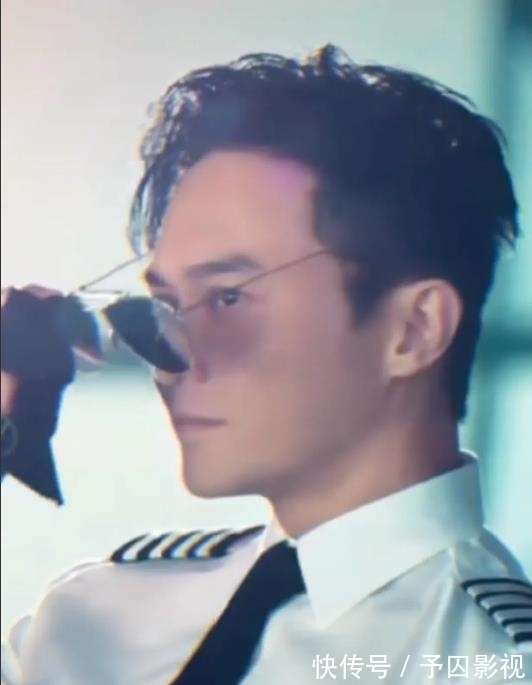 周延|男明星做飯被發現鍋里空蕩蕩，表現很敷衍連假裝炒菜也懶得假裝