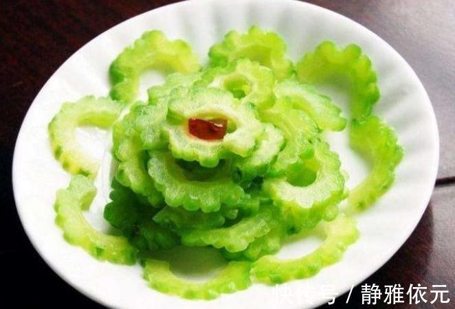 食物|女孩子一旦體重“過百”，這4種食物“可勁兒吃”，體重或悄悄降到2位數