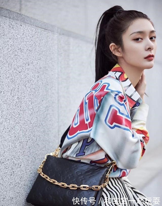 路易威 女生穿搭可以学傅菁look，可盐可甜！